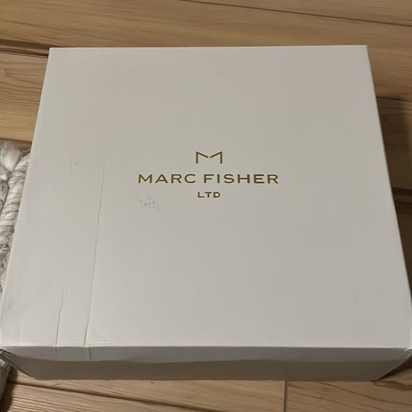 Brand new in box Marc Fisher Aliza ankle strap espadrille wedge so 8.5 - Picture 7 of 7